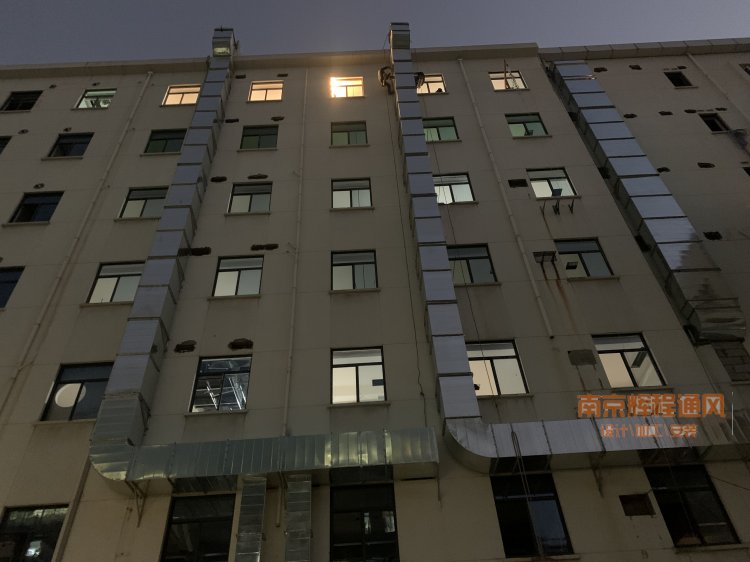 酒店賓館通風(fēng)施工現(xiàn)場